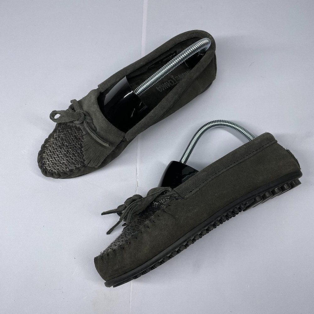 Minnetonka Size 7 Gray Tweed Kitty Moccasin Suede Leather Fringe Rubber Sole